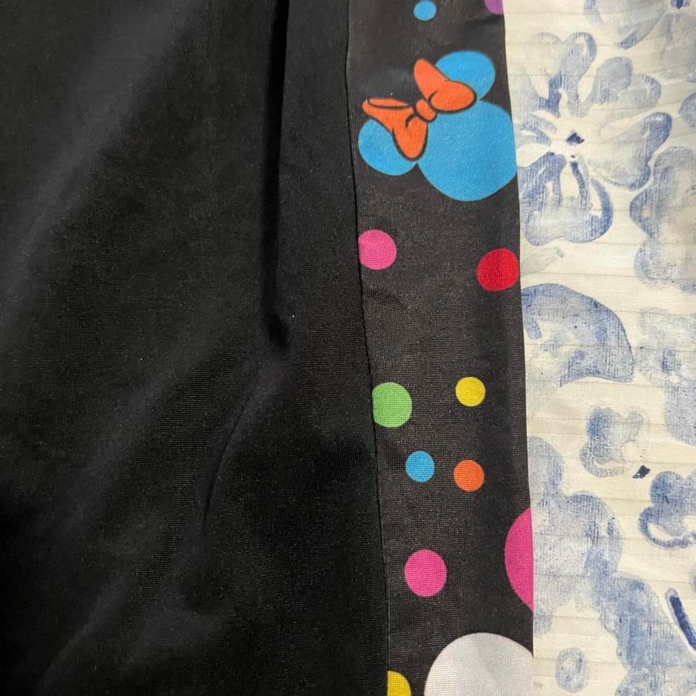 Disney Parks Dot Squad tank and cropped leggings set - Picture 3 of 7
